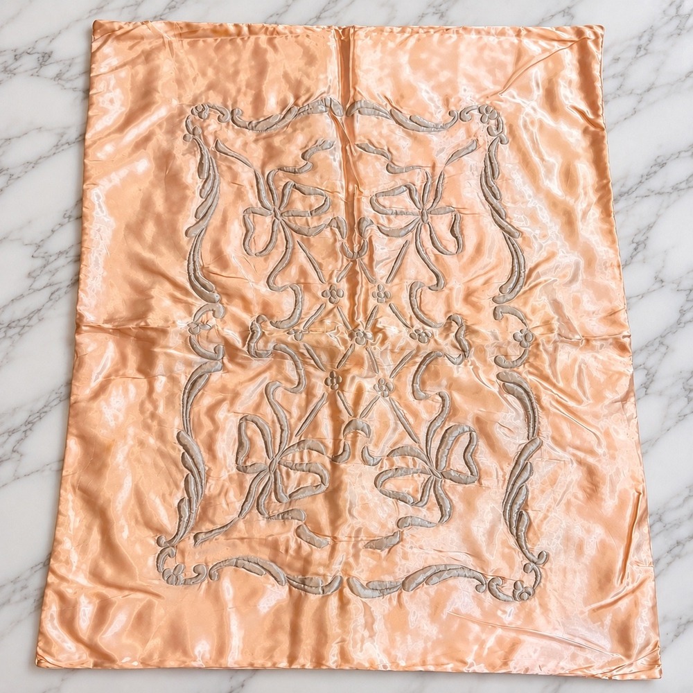 Vintage Saks Fifth Avenue Baby Blanket Satin Embroidered Bows 32x24 Pink